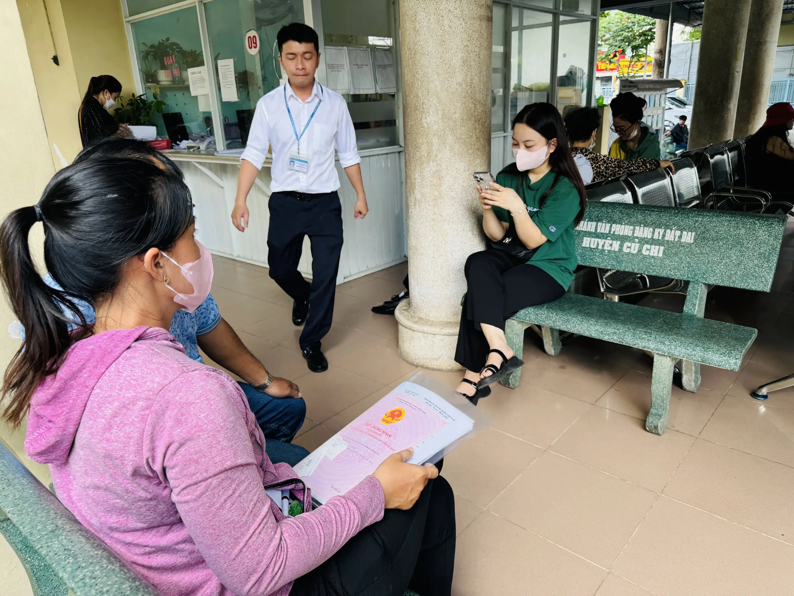TP.HCM Cấp Phôi Sổ Hồng Cho 168 Xã, Phường: Rút Ngắn Thủ Tục Đất Đai